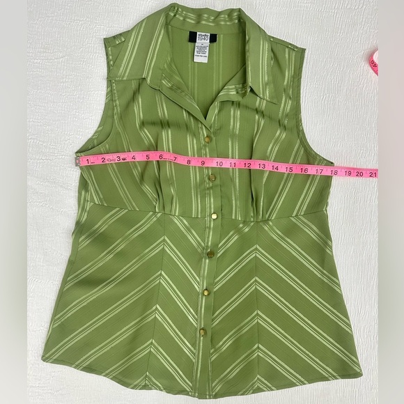 Studio 1940 beautiful green with gold metallic detail fitted sleeveless blouse​ - Picture 4 of 7